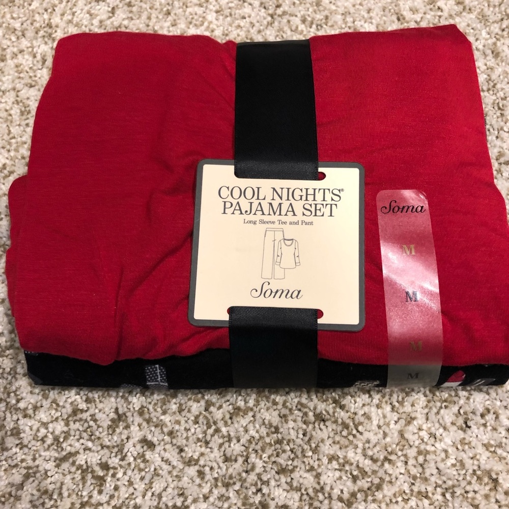 Soma pajama set